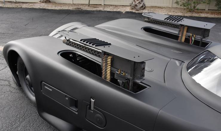 1989 V8 Replica Batmobile mitraliere