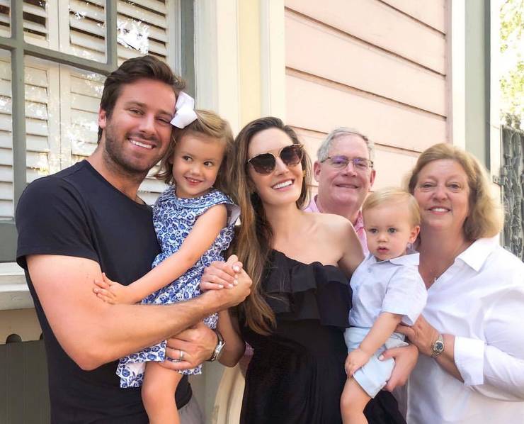 Armie Hammer Elizabeth Chambers Marriage Is Over 10 Things We Know About The Divorce