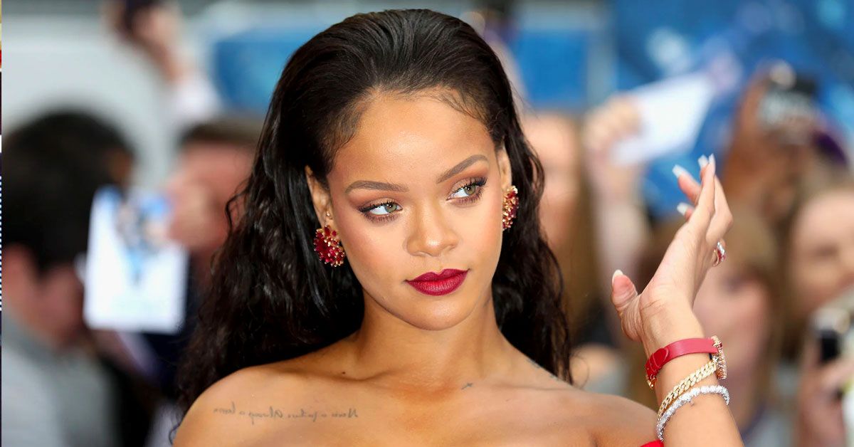 How To Say Rihanna S Name