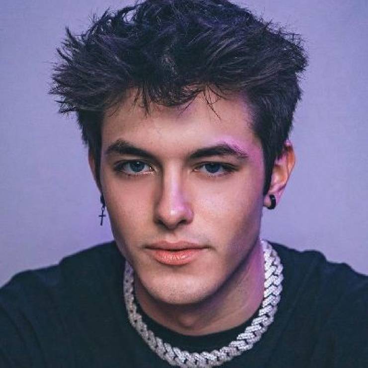 Griffin Johnson Says 3oh 3 Helped Him Make His Regretted Diss Track «oh, elizabeth, thank goodness you're ok!» my mum said when she saw me. griffin johnson says 3oh 3 helped him
